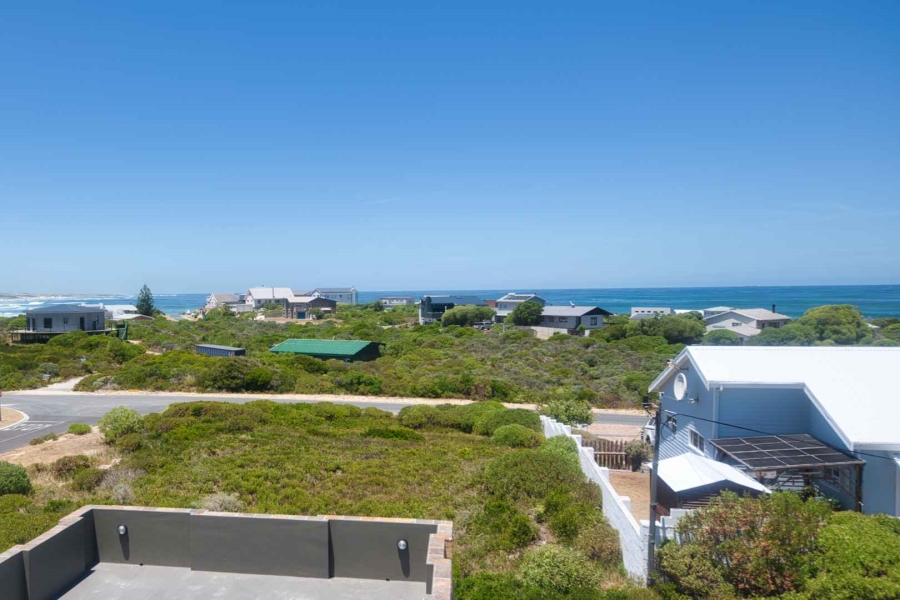 4 Bedroom Property for Sale in Pearly Beach Western Cape